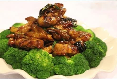 House Style Basil Chicken 招牌台式三杯雞